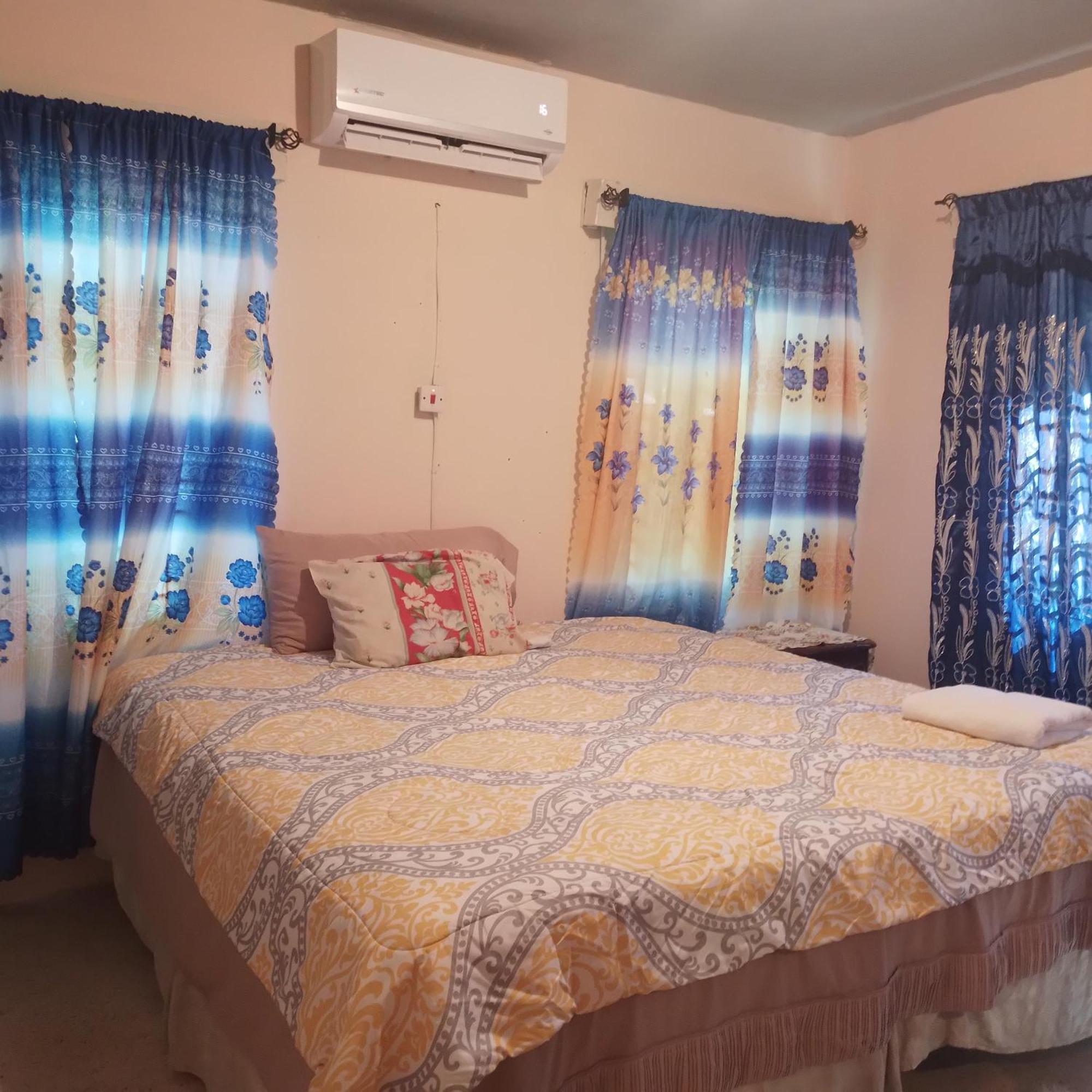 Mango Walk Homestay Montego Bay Exterior foto